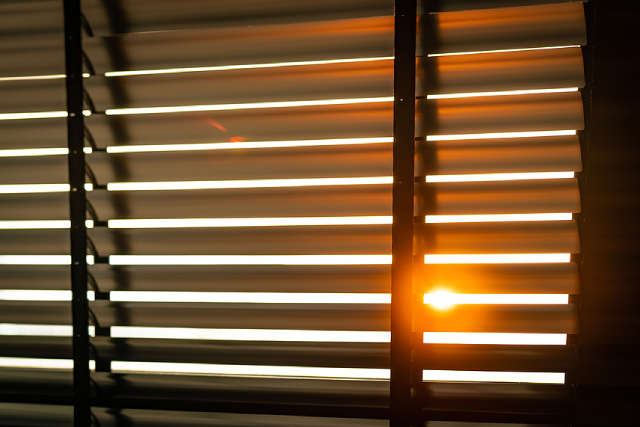 Mastering The Art Of Venetian Blind Styling: 6 Tips To Know